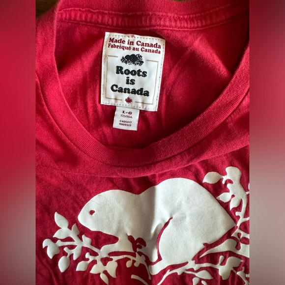 ROOTS Canada women’s L red top - Picture 2 of 2